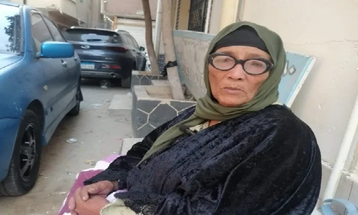 استجابة لمجلة “الأسبوع”: تضامن الشرقية تستضيف مسنّة بلا مأوى وتودعها في دار لرعاية المسنين