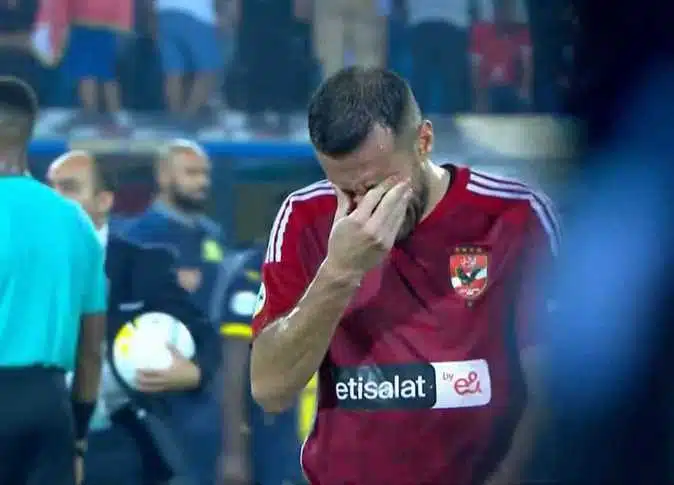 الأهلي يفاجئ علي معلول بقرار غير متوقع استناداً إلى توصيات خوسيه ريفيرو