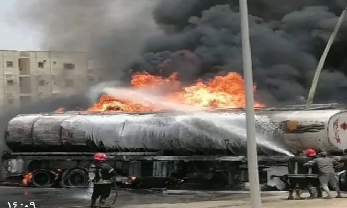 اندلاع حريق في سيارة وقود بالشرقية واستجابة فورية من قوات الدفاع المدني