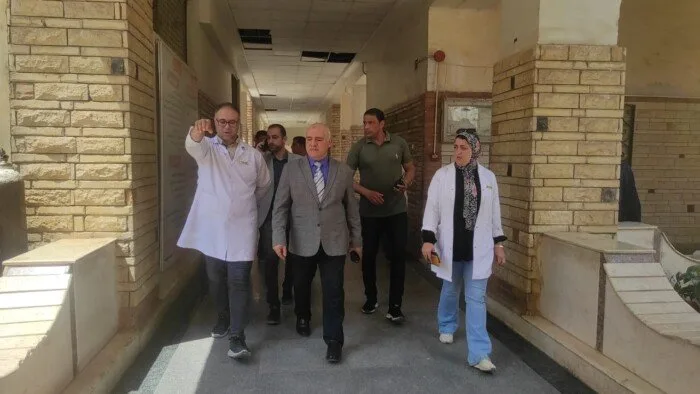 مدير الصحة في القليوبية يراقب تقدم العمل في مستشفى الحميات ببنها