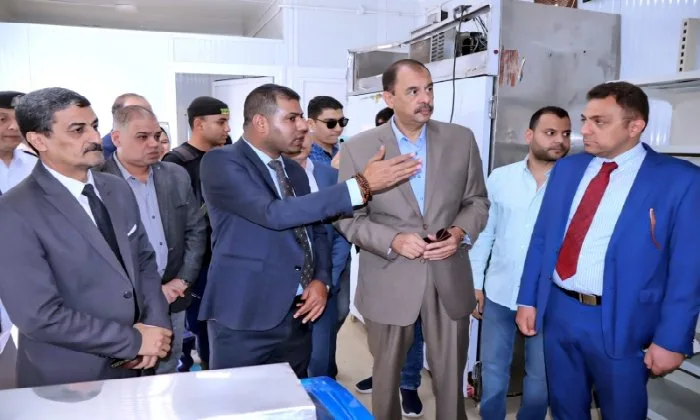 محافظ سوهاج ي inaugurate منفذ “حياة كريمة” لبيع اللحوم والمواد الغذائية بأسعار منخفضة.