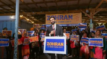 من هو “زهران مامداني” المرشح لمنافسة منصب عمدة نيويورك؟ ناشط بارز في “أنصار الحق الفلسطيني”، يعارض الصهيونية ومؤسس منظمات “طلاب من أجل العدالة”، دخل السجن ليوم ويحتل المرتبة الثانية في الحزب الديمقراطي.
