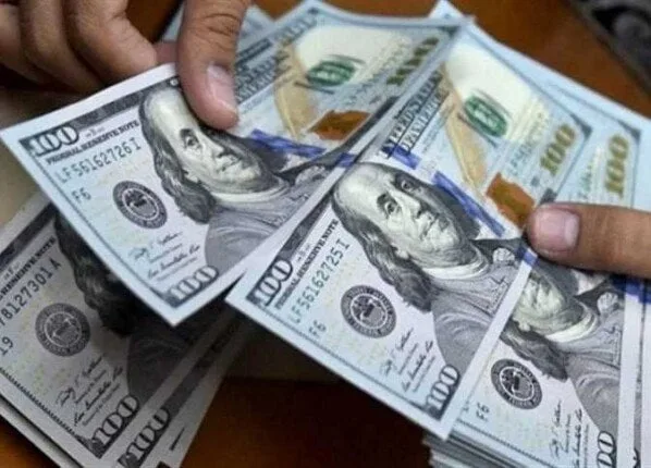 سعر الدولار أمام الجنيه المصري في ختام تعاملات يوم الأحد 1 يونيو 2025
