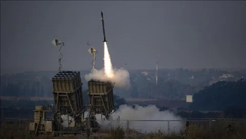 الجيش الإسرائيلي يعلن عن تص intercept لصاروخ انطلق من اليمن بعد تفعيل صافرات الإنذار في القدس وتل أبيب الجيش الإسرائيلي يعلن عن تص intercept لصاروخ انطلق من اليمن بعد تفعيل صافرات الإنذار في القدس وتل أبيب