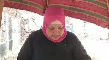 أفضل قطعة لحم في الأضحية.. المعلمة تقى، أشهر جزار في إمبابة، ستكشف لك “سر الحرفة” (فيديو)