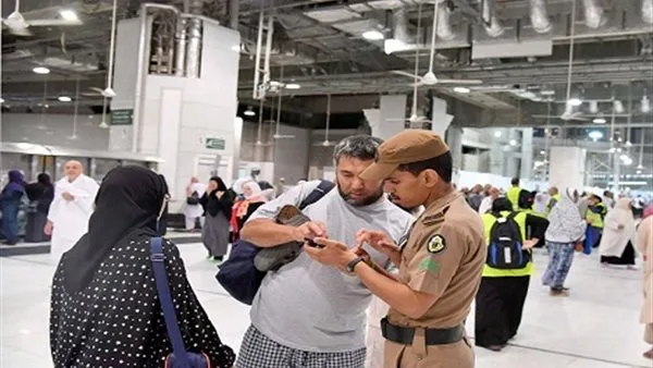 الشرطة السعودية تضبط 269 ألف مخالف وتؤكد استعدادها التام لتأمين موسم الحج الشرطة السعودية تضبط 269 ألف مخالف وتؤكد استعدادها التام لتأمين موسم الحج