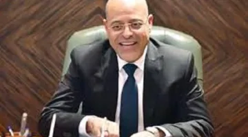 وزير العمل يحدد توقيت وإجازات عيد الأضحى للقطاع الخاص