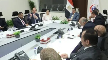 وزير الصحة يستعرض استراتيجية التأمين الصحي تحضيرًا لعيد الأضحى المبارك