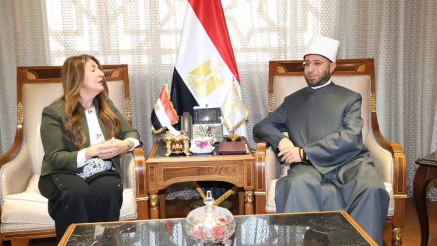 وزير الأوقاف يستقبل السفيرة الأمريكية في مصر وزير الأوقاف يستقبل السفيرة الأمريكية في مصر