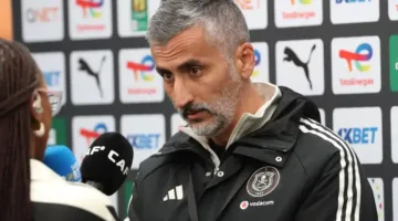 مفاجأة من خوسيه ريفيرو تجاه لاعبي الأهلي تُشعل الأجواء