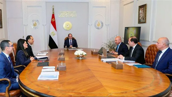 السيسي يأمر بتأسيس محطة لوجستية لاستقبال وتداول الحديد الخام والبليت.. خطوة نحو جعل مصر مركزاً عالمياً لصناعة الصلب. السيسي يأمر بتأسيس محطة لوجستية لاستقبال وتداول الحديد الخام والبليت.. خطوة نحو جعل مصر مركزاً عالمياً لصناعة الصلب.