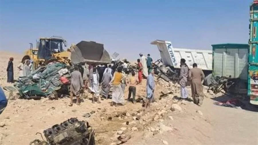 وفاة شخصين نتيجة حادث تصادم على الطريق الزراعي في أسوان وفاة شخصين نتيجة حادث تصادم على الطريق الزراعي في أسوان