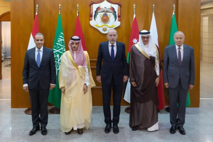 اللجنة العربية الإسلامية تجرى اجتماعاً افتراضياً مع رئيس السلطة الفلسطينية حول غزة اللجنة العربية الإسلامية تجرى اجتماعاً افتراضياً مع رئيس السلطة الفلسطينية حول غزة