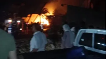 حريق ضخم ي devastates مصنع لصناعة الأسلاك على طريق قليوب – القناطر الخيرية.. والجهات القضائية تبدأ التحقيقات.