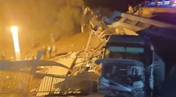 السلطات الروسية تفتح تحقيقًا فيCollapse الجسر الحديدي الذي أسفر عن وفاة 7 أفراد