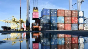 إندونيسيا تحقق أقل فائض تجاري خلال خمسة أعوام في أبريل 2025