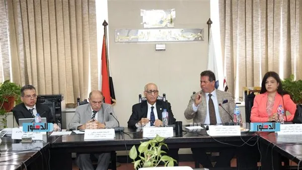 “رجال الأعمال” تتناول التحول الرقمي والتجارة الإلكترونية في النظام القضائي للاستفادة من التكنولوجيا. “رجال الأعمال” تتناول التحول الرقمي والتجارة الإلكترونية في النظام القضائي للاستفادة من التكنولوجيا.