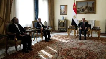 “بحث قضايا إقليمية ودولية” .. الرئيس السيسي يلتقي بوزير الخارجية الإيراني | صور