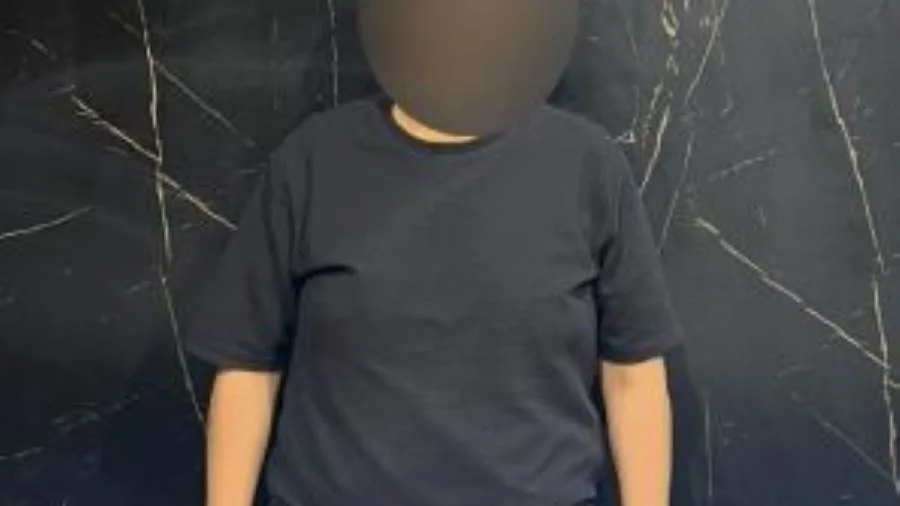 إلقاء القبض على شخص يحتال على المواطنين ويستولي على أموالهم بحجة استثمارها لتحقيق أرباح في القاهرة. إلقاء القبض على شخص يحتال على المواطنين ويستولي على أموالهم بحجة استثمارها لتحقيق أرباح في القاهرة.