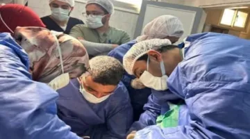 إنقاذ حياة مريض مصاب بالغرغرينا في القولون والأمعاء الدقيقة بمستشفى بنها الجامعي