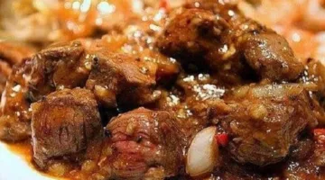 أطباق عيد الأضحى 2025: كيفية تحضير لحم الصوص البصل مع الأرز