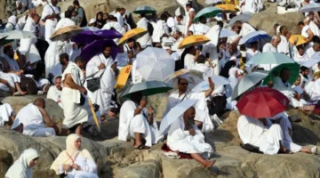 حوادث واهتزازات شهدتها فترات الحج