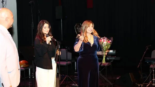 مهرجان روتردام السينمائي العربي يختتم نسخته الخامسة والعشرين بتكريم ليلى علوي مهرجان روتردام السينمائي العربي يختتم نسخته الخامسة والعشرين بتكريم ليلى علوي