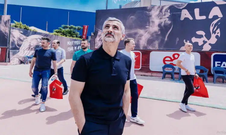 تحديد صاحب منصب مدير الكرة في عهد خوسيه ريفيرو مع الأهلي