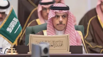 الوزاري الخليجي يطالب بإنهاء الصراع في غزة وعودة النازحين وانسحاب إسرائيل، ويشيد بالجهود الحثيثة لكل من قطر ومصر والولايات المتحدة للتوصل إلى اتفاق شامل لوقف إطلاق النار.