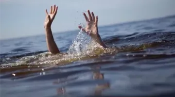 لنجاة من الدهس.. شاب يقفز أمام قطار ويسقط في ترعة بالعياط