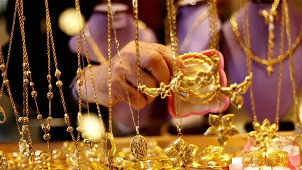 بفضل التوترات العالمية، الذهب يسجل زيادة بنسبة 1.9% في أولى جلسات الأسبوع. بفضل التوترات العالمية، الذهب يسجل زيادة بنسبة 1.9% في أولى جلسات الأسبوع.