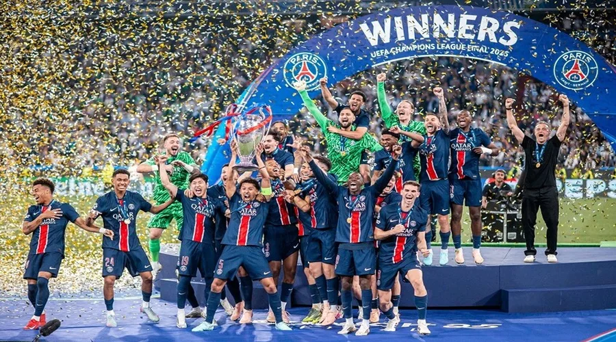 الاتحاد الأوروبي لكرة القدم يعتزم تطبيق عقوبات صارمة على باريس سان جيرمان بعد تتويجه بدوري الأبطال الاتحاد الأوروبي لكرة القدم يعتزم تطبيق عقوبات صارمة على باريس سان جيرمان بعد تتويجه بدوري الأبطال
