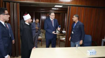 وزير الأوقاف ورئيس «التنظيم والإدارة» يزوران اختبارات مسابقة توظيف الأئمة والخطباء (صور)