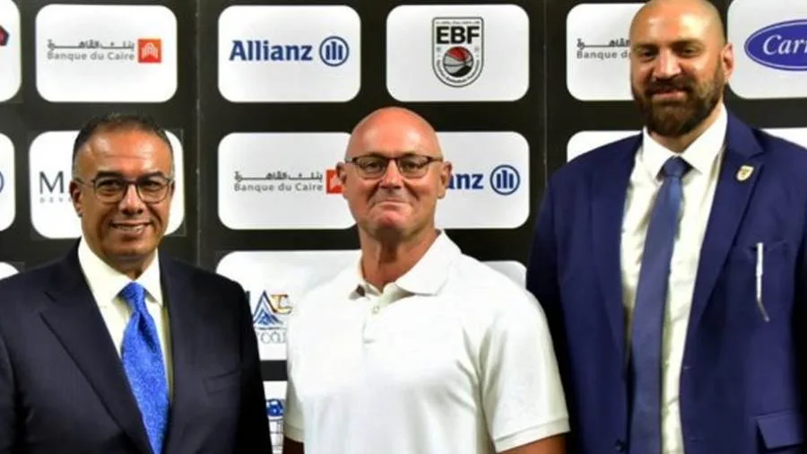 اتحاد كرة السلة يعلن عن تشكيل طاقم التدريب لمنتخب مصر النسائي تحت قيادة المدرب الإسباني مارتينيز. اتحاد كرة السلة يعلن عن تشكيل طاقم التدريب لمنتخب مصر النسائي تحت قيادة المدرب الإسباني مارتينيز.