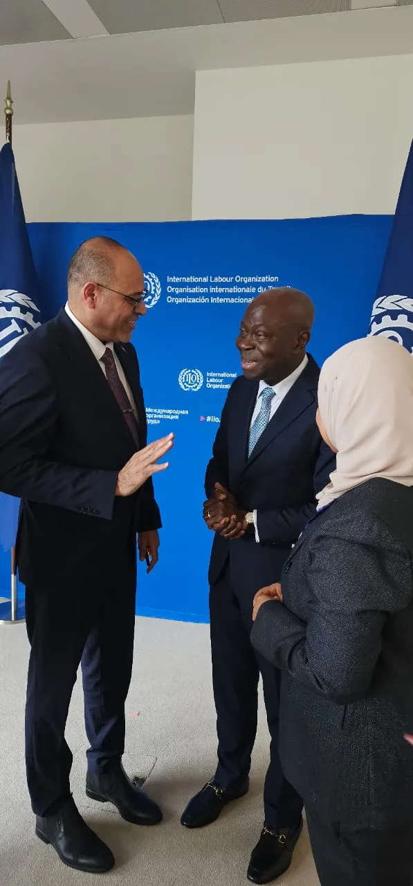 جبران يلتقي المدير العام لمنظمة العمل ويستعرض جهود مصر في تعزيز الالتزام بالمعايير الدولية. جبران يلتقي المدير العام لمنظمة العمل ويستعرض جهود مصر في تعزيز الالتزام بالمعايير الدولية.
