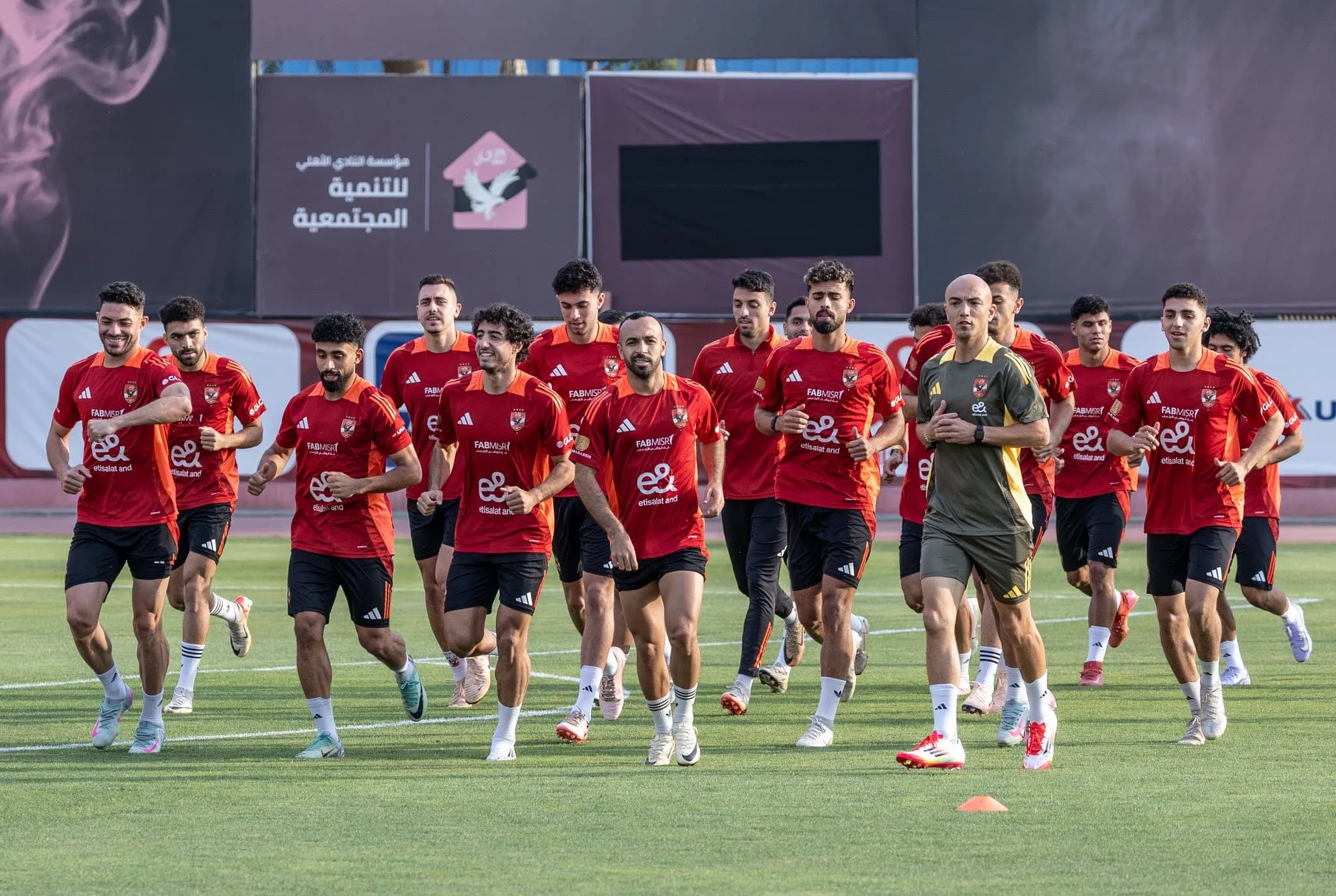 الخطوات الأولى.. الأهلي يُكمل إجراءات التعاقد مع الدبابة قبل مونديال الأندية 2025