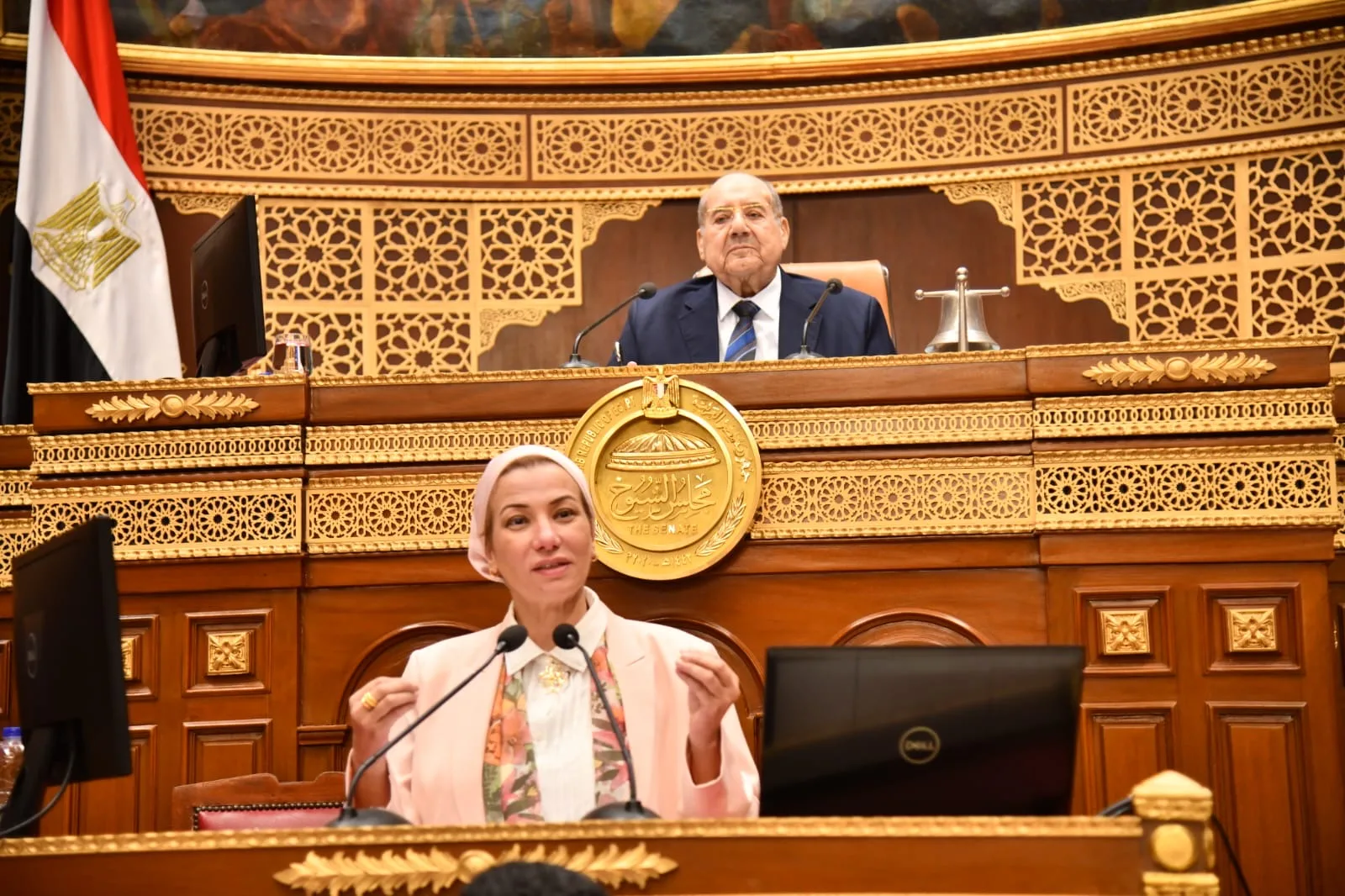 وزيرة البيئة تبحث تأثير التشريعات على قانون المحميات الطبيعية