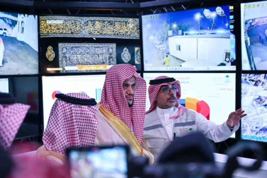 المعجب يراجع استعدادات النيابة العامة لموسم الحج