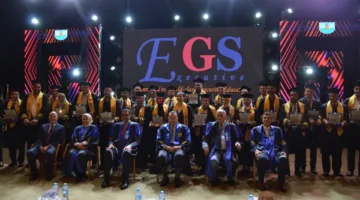 رئيس جامعة الإسكندرية يشارك في حفل تخرج دفعة جديدة من طلاب الماجستير المهني