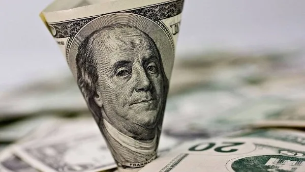 سعر الدولار مقابل الجنيه المصري في البنوك اليوم