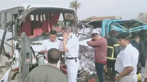 إصابات بالغة وحالات دقيقة جراء حادث تصادم أتوبيس في المنيا