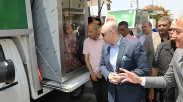 لحوم بأسعار مخفضة استعدادًا لعيد الأضحى.. شاحنات السلع الأساسية تجوب مراكز بني سويف