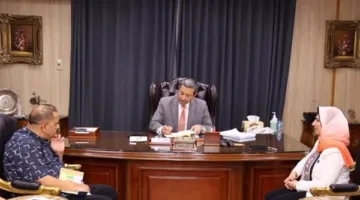 محافظ دمياط يستعرض أوضاع مشاريع مياه الشرب والصرف الصحي