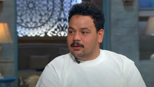 مصطفى غريب: انطلقت في مجال التمثيل من مسرح المدرسة.. وكنت متمرّد وليس متفوقاً.