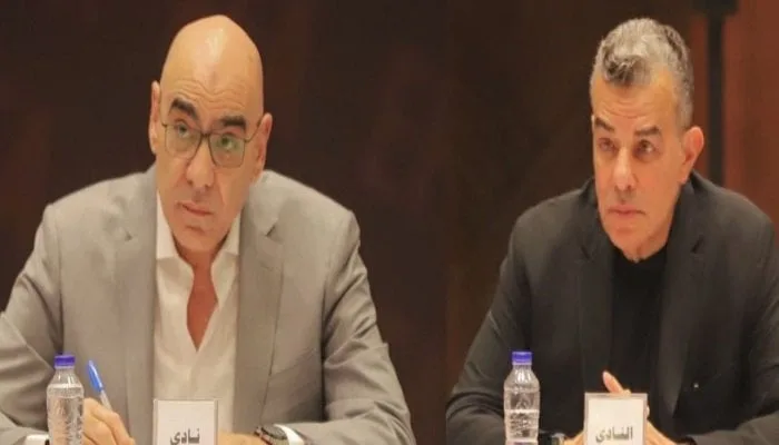 الأهلي والزمالك يرفضان فكرة زيادة عدد فرق الدوري إلى 22 نادياً الأهلي والزمالك يرفضان فكرة زيادة عدد فرق الدوري إلى 22 نادياً