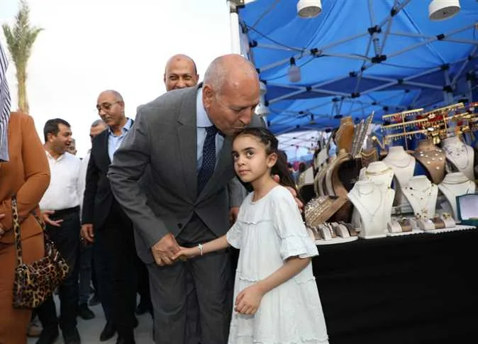 افتتاح معرض “الخامس من أسواق القاهرة.. مرحبًا بالعيد” في السوق الحضاري بمدينة نصر