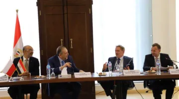 رئيس غرفة تجارة الإسكندرية يلتقي بعثة تجارية من بولندا لمناقشة سبل التعاون الاقتصادي المشترك (صور)