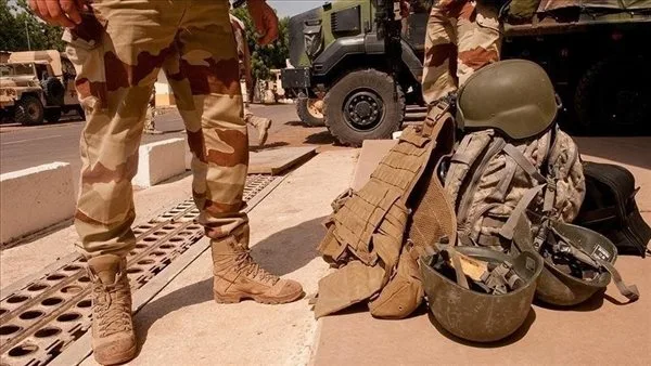 عاجل.. مقتل 30 جنديًا نتيجة هجوم على معسكر في وسط مالي