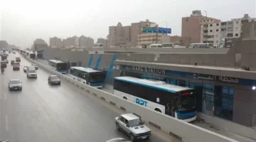 الداخلية تclarify حقيقة مقطع فيديو يظهر سيارات تسير في ممر الأتوبيس الترددي
