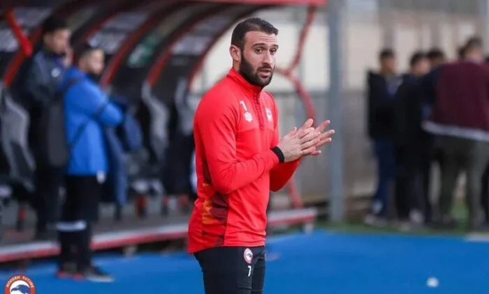 الأهلي يقرر مصير عمر كمال بشأن انتقاله إلى سيراميكا الأهلي يقرر مصير عمر كمال بشأن انتقاله إلى سيراميكا